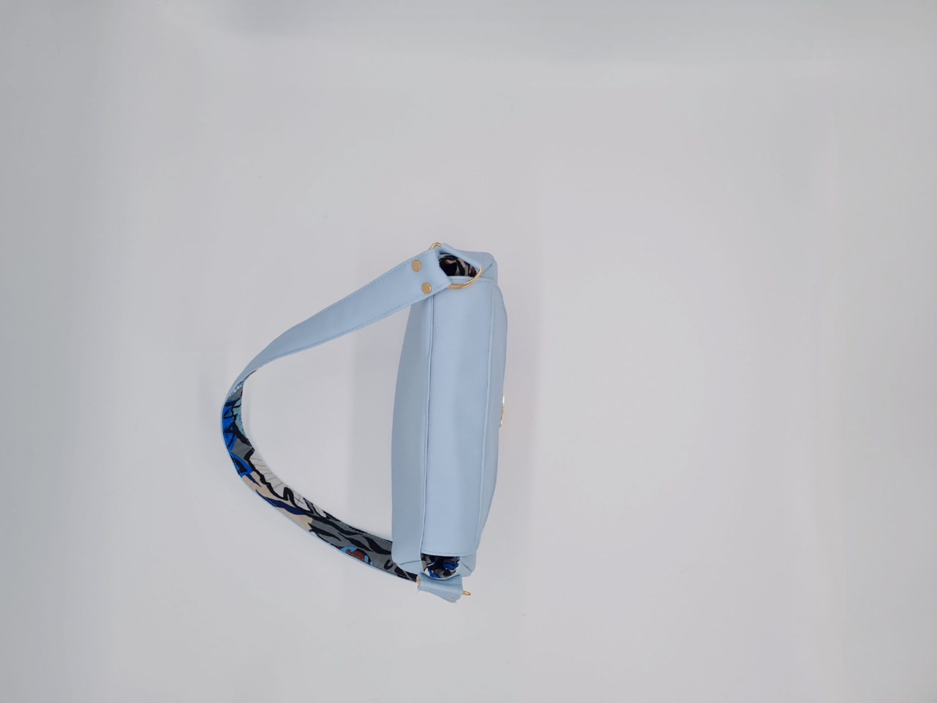 sac kate bleu ciel vu du dessus