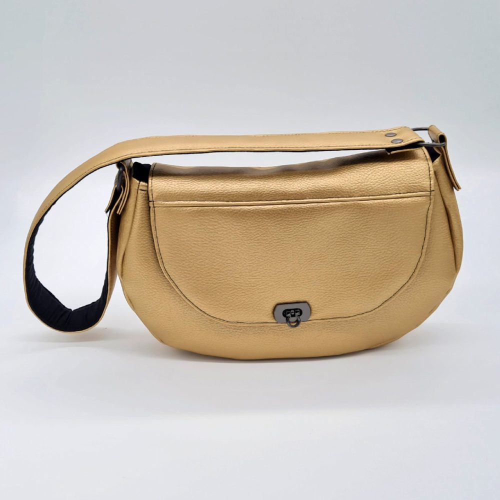 Sac à main couleur doré vu de face