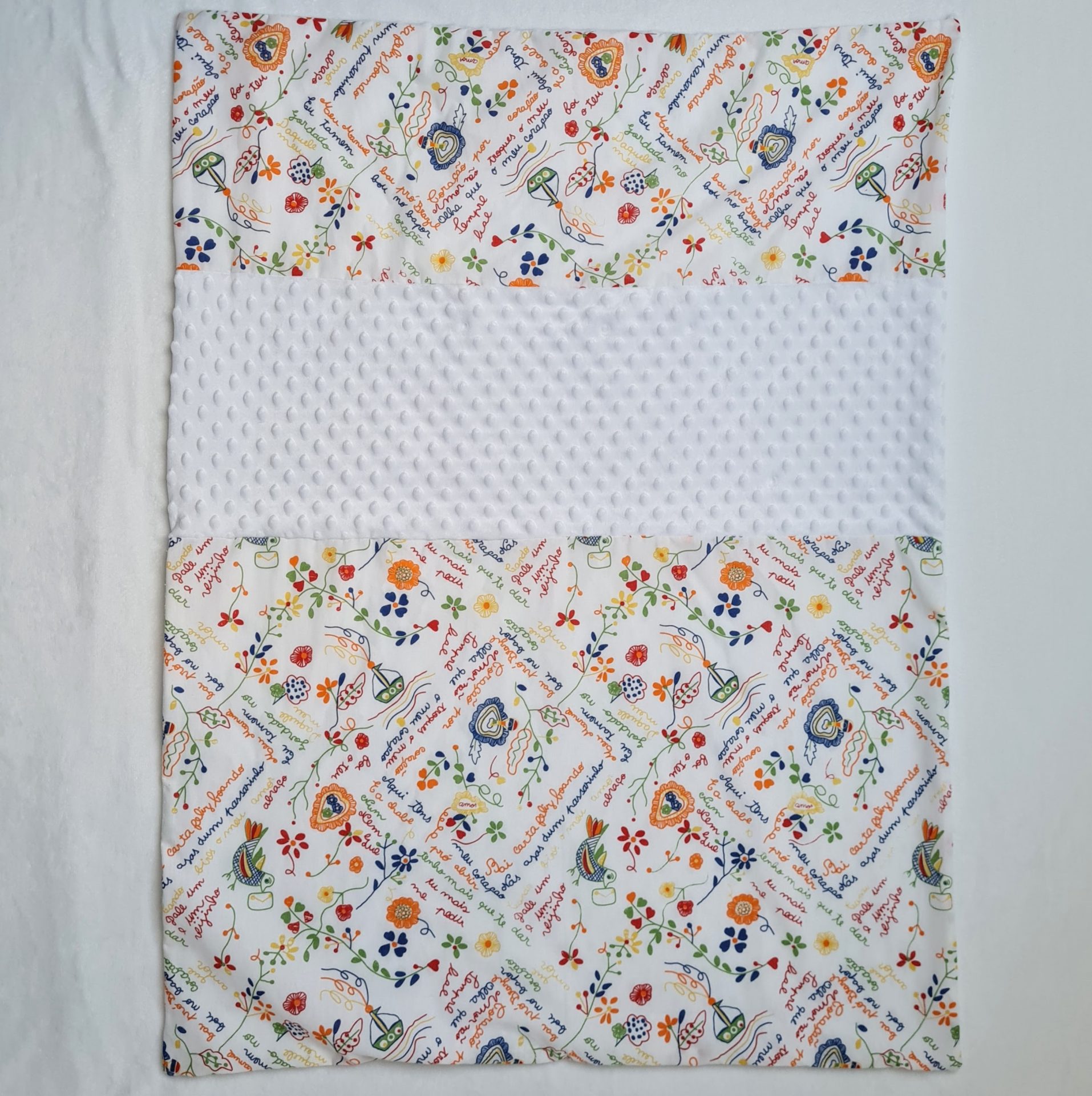 couverture à personnaliser motif lenços dos namorados